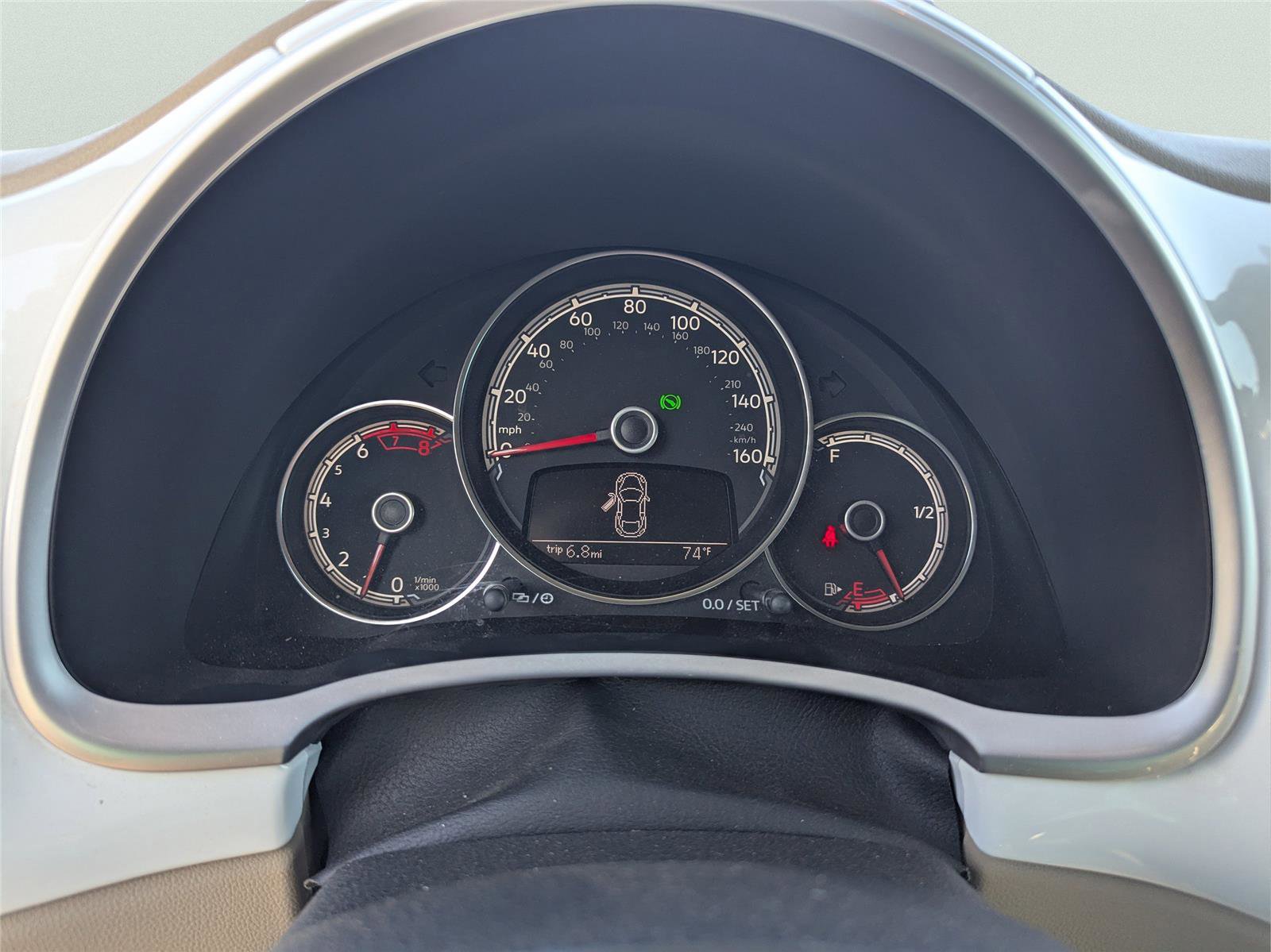 Used 2019 Volkswagen Beetle S image 27