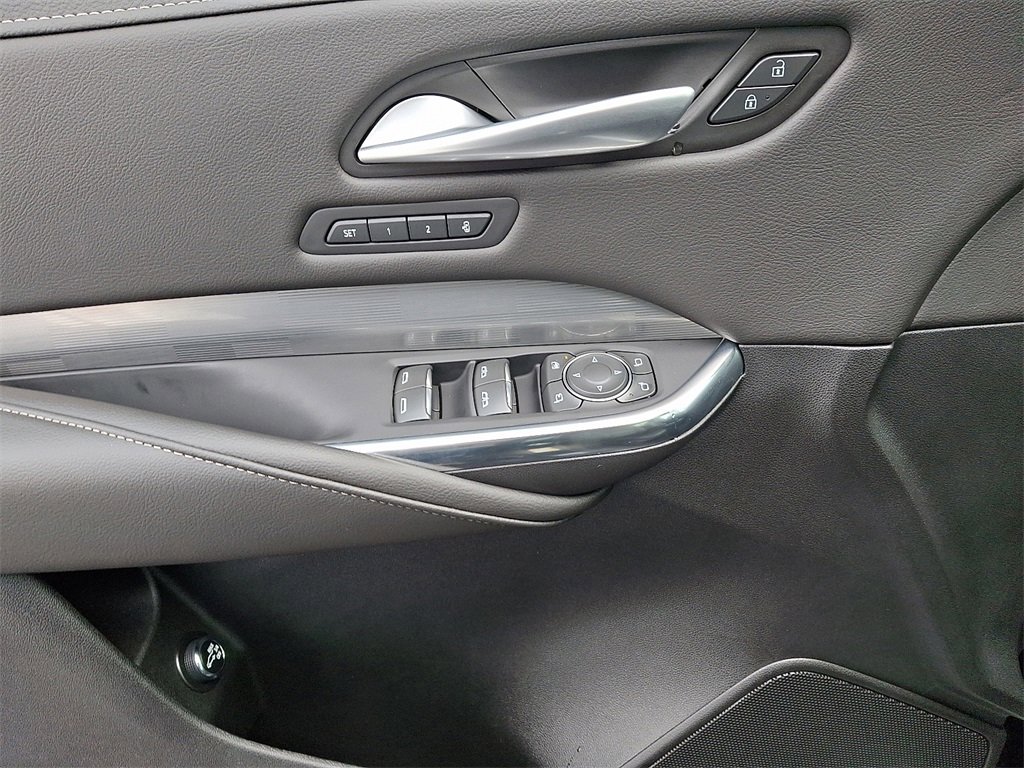 Used 2025 Cadillac XT4 Premium Luxury w/ Cold Weather Package image 14