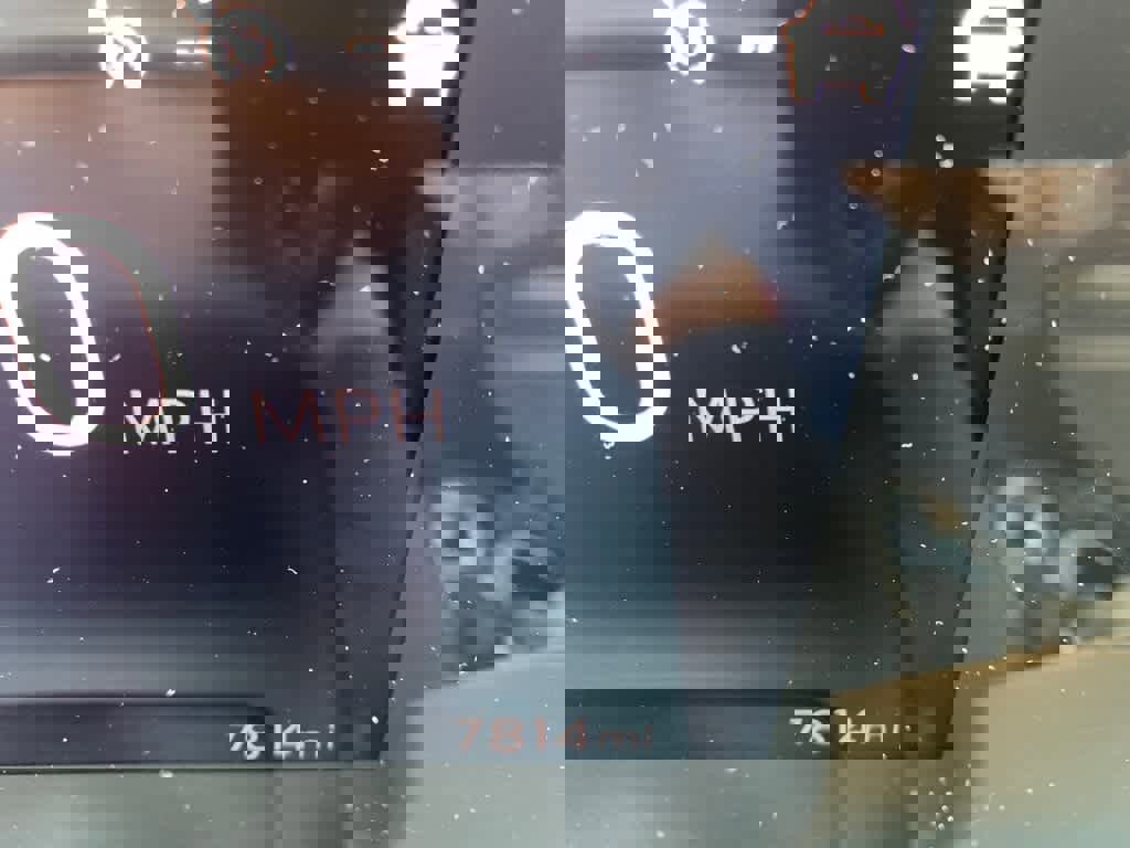 Certified 2024 Buick Encore GX Sport Touring image 29