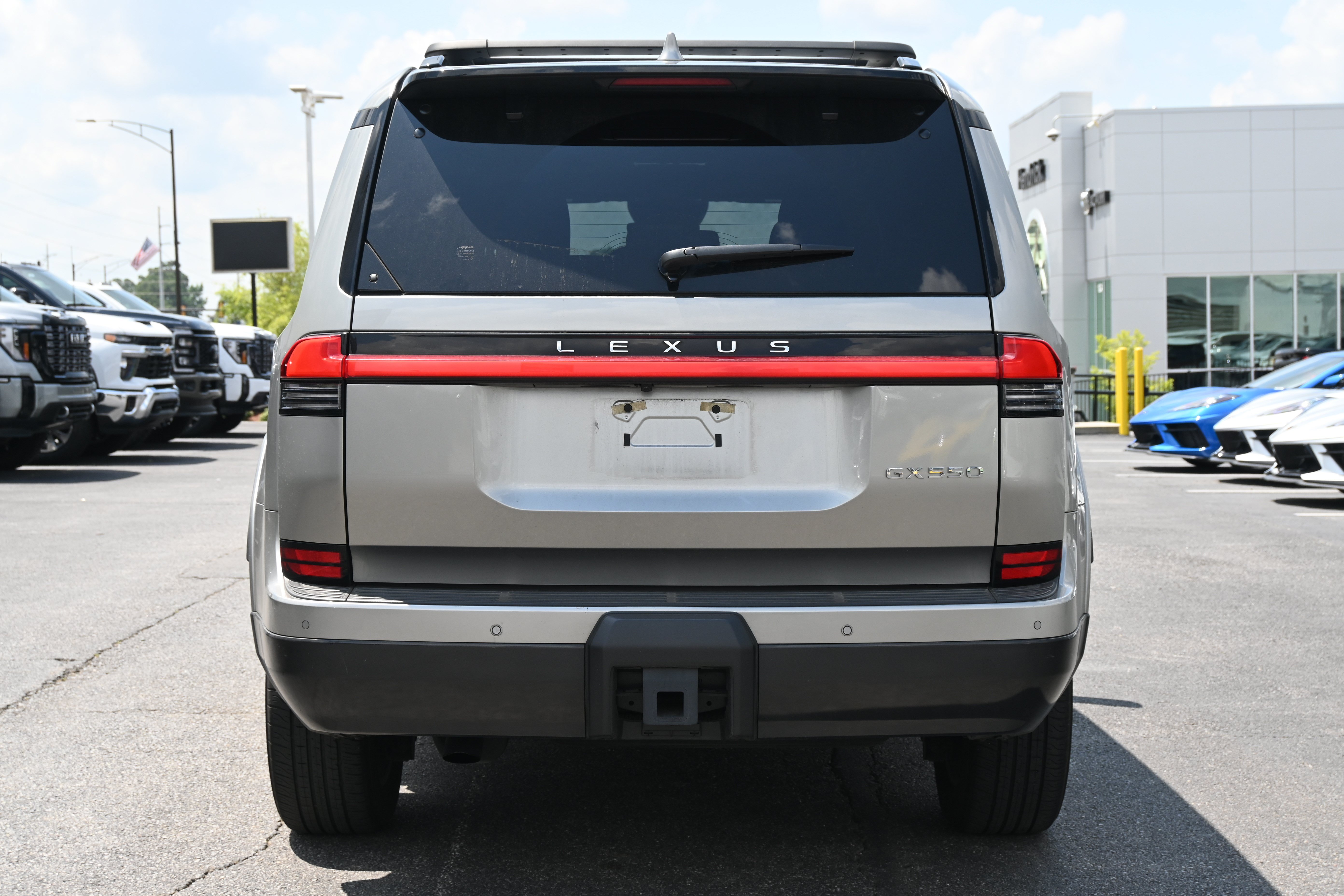 Used 2024 Lexus GX 550 w/ Accessory Package (Z1) AWD/4WD image 11