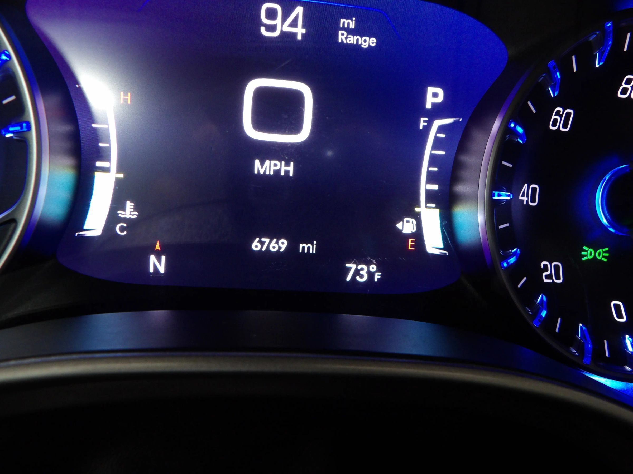 Used 2025 Chrysler Pacifica Select FWD image 24