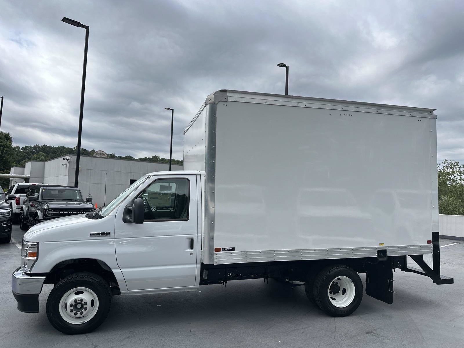 New 2025 Ford E-350 and Econoline 350 Super Duty w/ Power Equipment Group RWD image 4