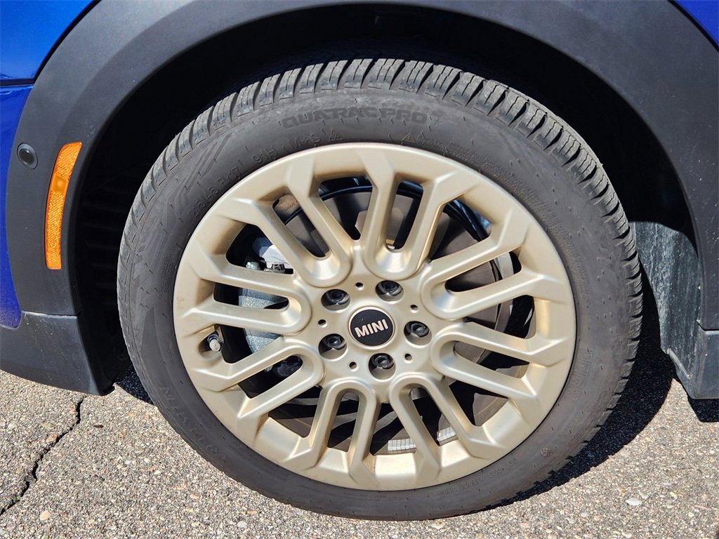 Used 2025 MINI Cooper 2-Door Hardtop image 19