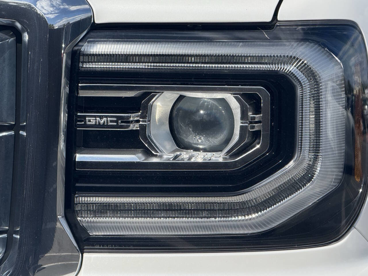 Used 2018 GMC Sierra 1500 Denali image 27