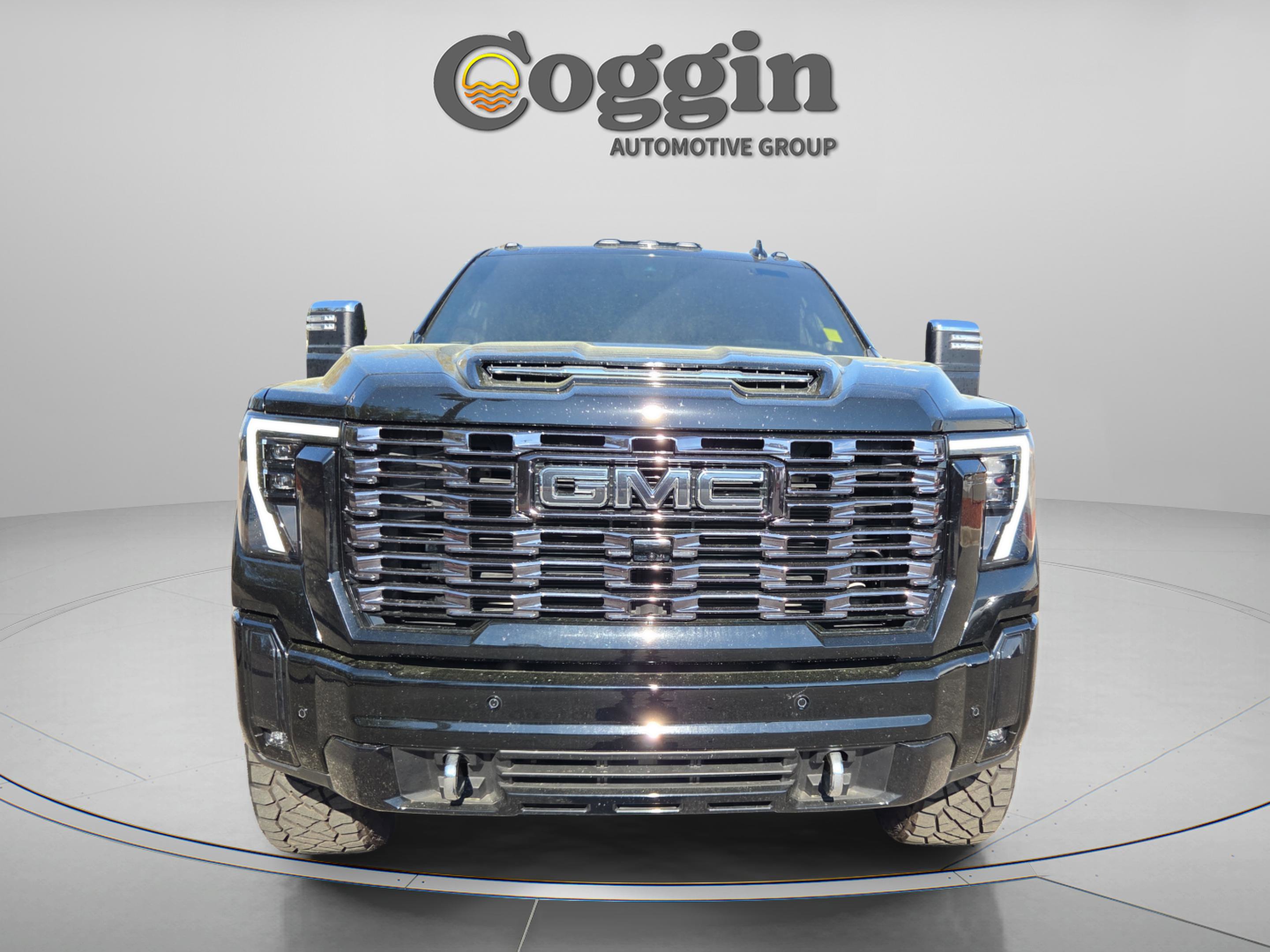Used 2025 GMC Sierra 2500 Denali Ultimate image 8
