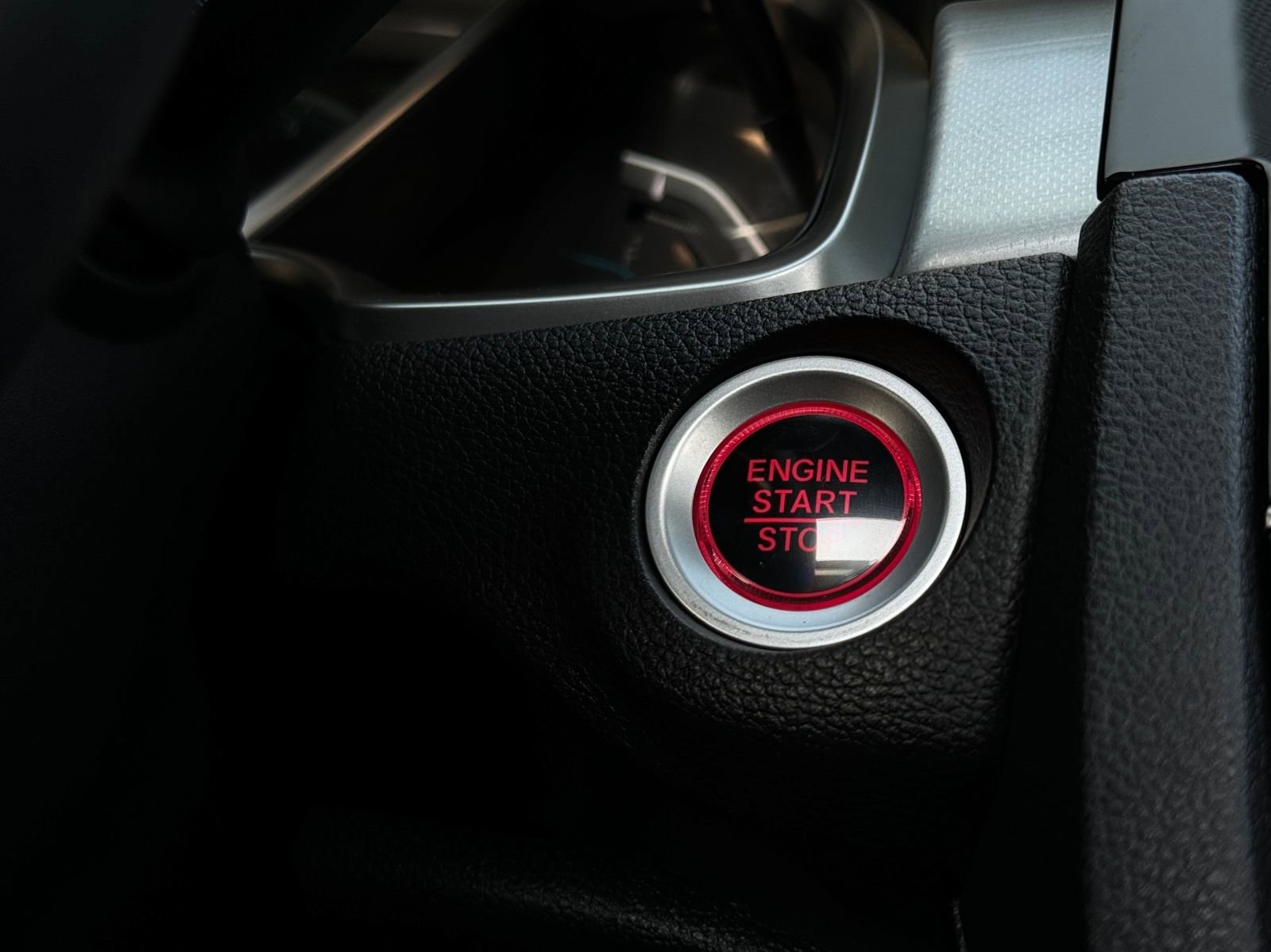 Used 2018 Honda Civic Touring image 35