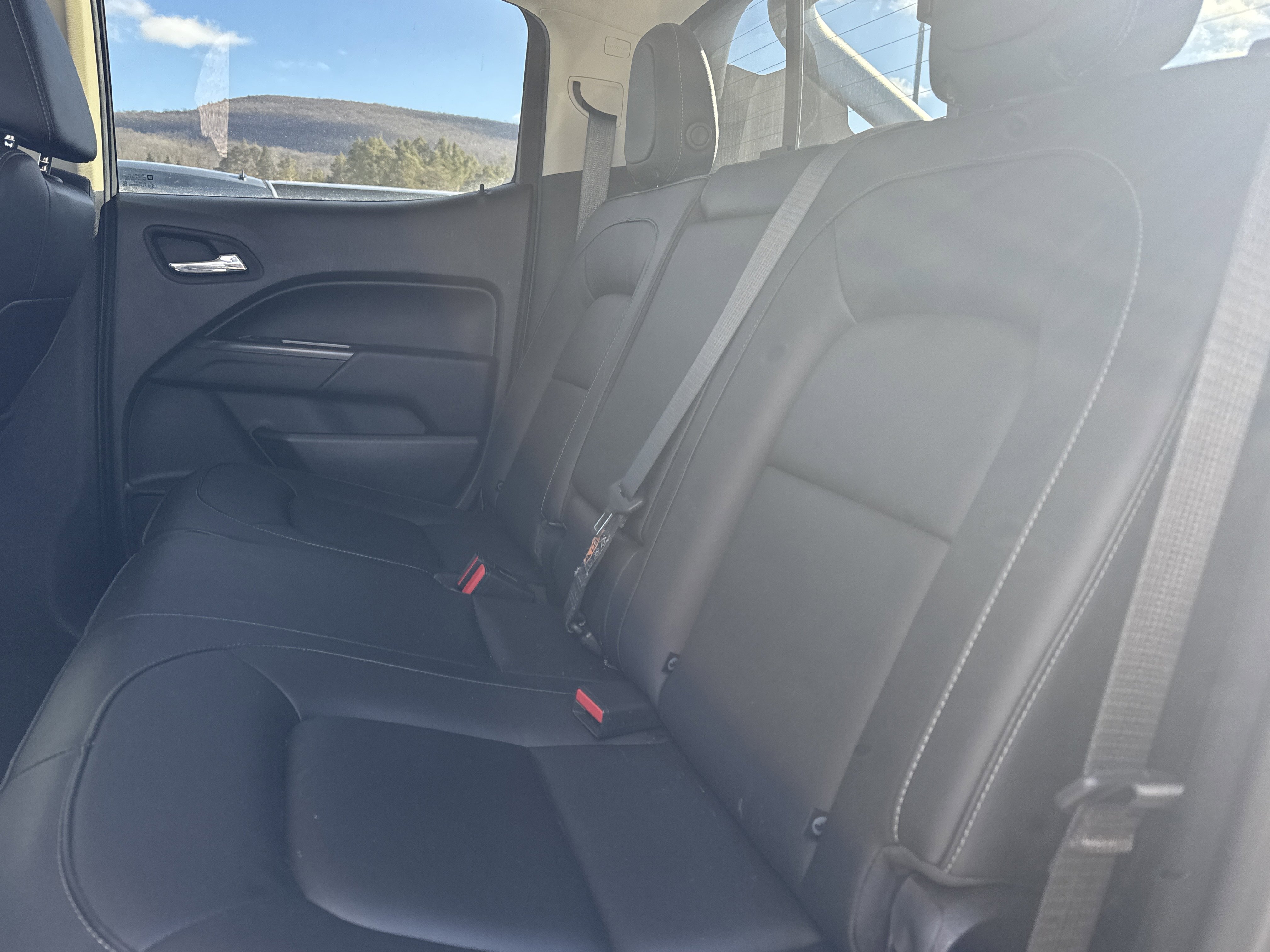 Used 2021 Chevrolet Colorado ZR2 w/ ZR2 Dusk Special Edition image 12