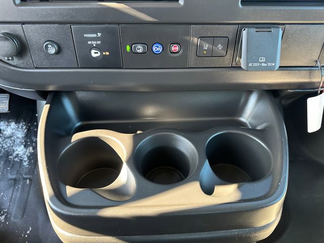 Used 2025 Chevrolet Express 2500 Extended w/ Communications Package image 24