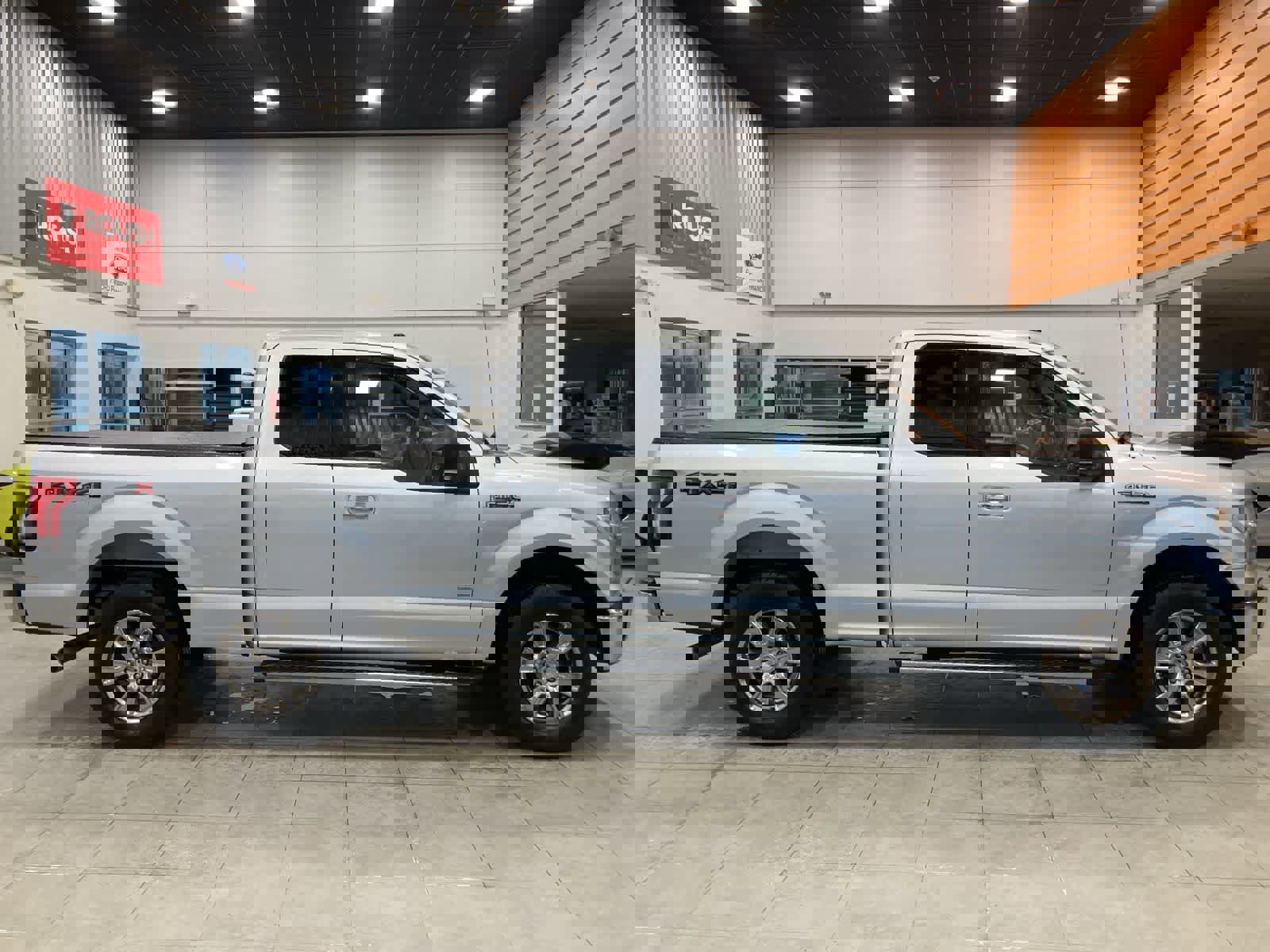 Used 2016 Ford F150 XLT w/ Equipment Group 301A Mid image 4