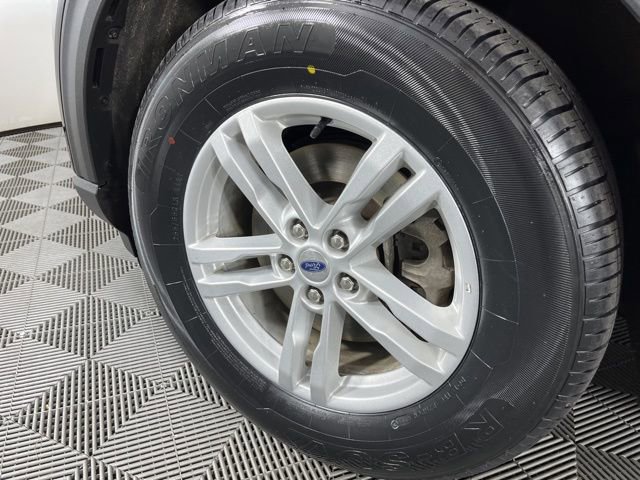 Used 2024 Ford Explorer XLT w/ Equipment Group 202A RWD image 13