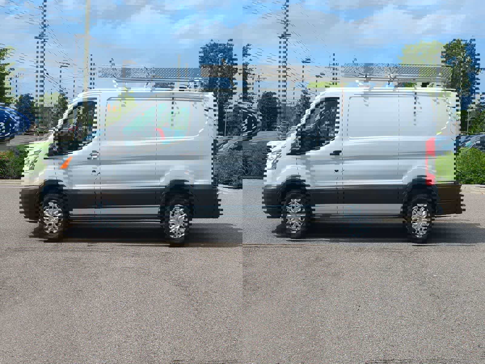 Used 2018 Ford Transit 150 130 Low Roof w/ Exterior Upgrade Package image 5