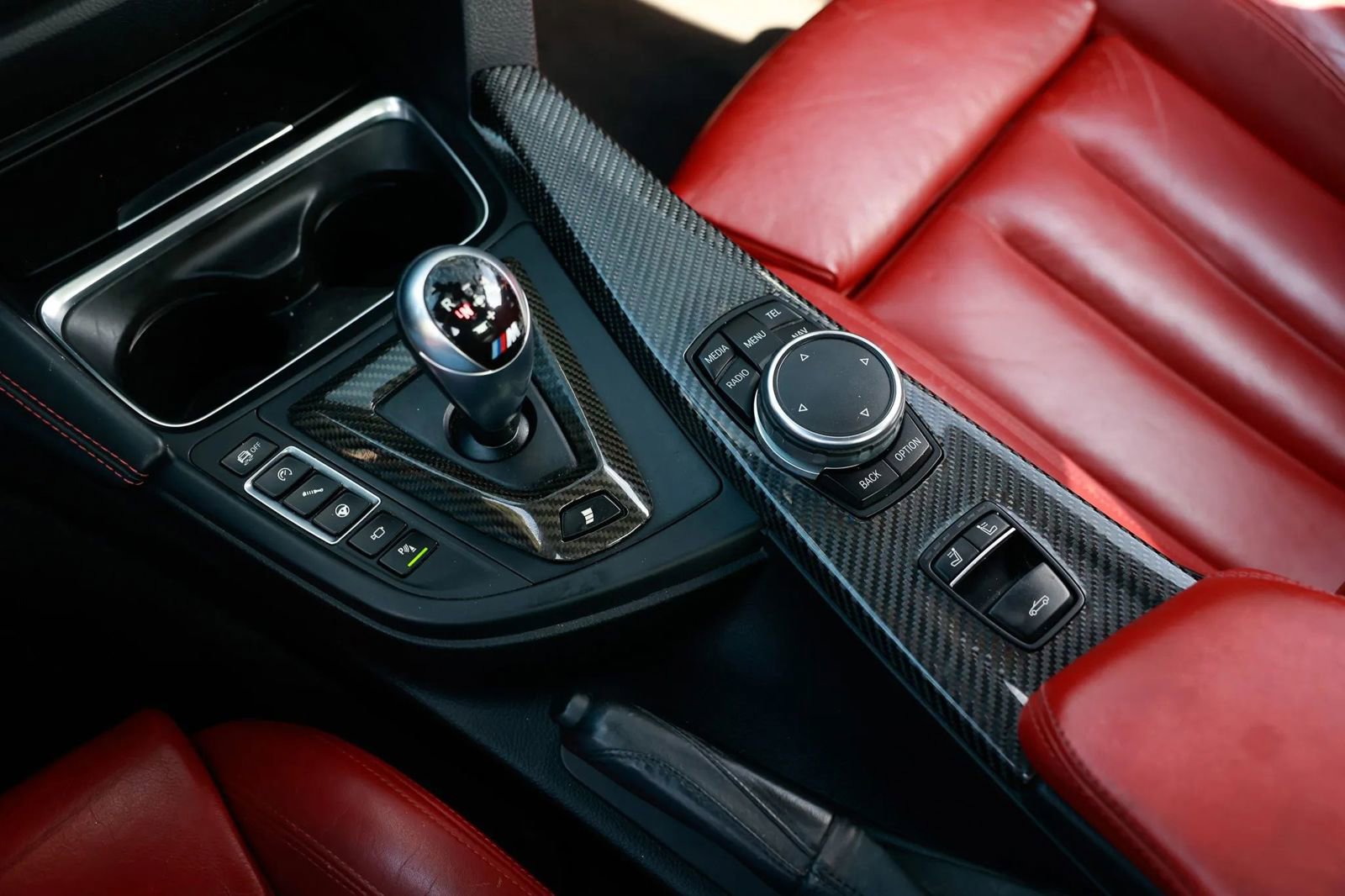 Used 2015 BMW M4 Convertible image 40