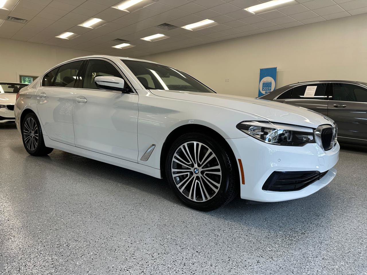 Used 2019 BMW 530i w/ Convenience Package RWD image 10