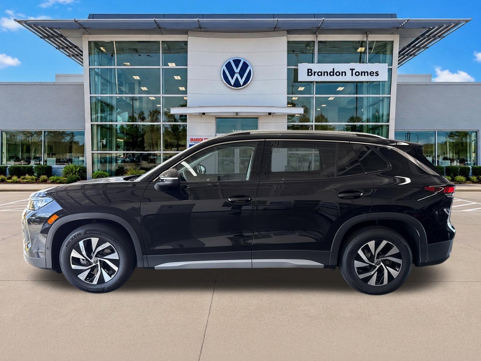 New 2026 Volkswagen Tiguan S FWD image 7