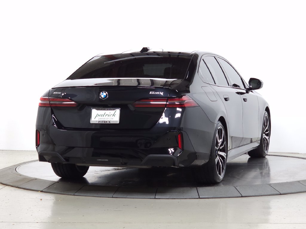 Used 2024 BMW 530i xDrive w/ Executive Package AWD/4WD image 9