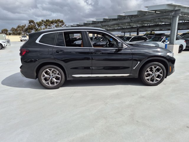 Certified 2024 BMW X3 xDrive30i w/ Premium Package AWD/4WD image 4