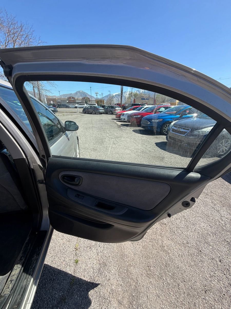 Used 2000 Nissan Maxima SE image 19