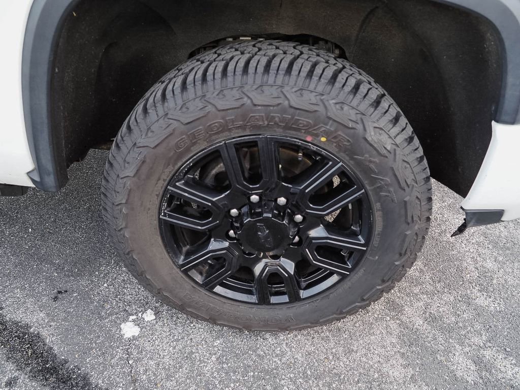 Used 2020 Chevrolet Silverado 2500 High Country w/ Z71 Off-Road Package image 36