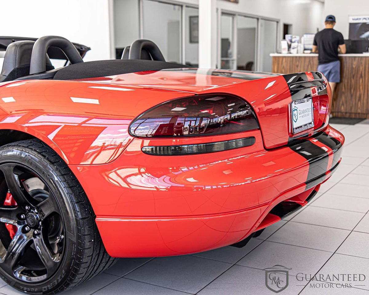 Used 2005 Dodge Viper SRT-10 RWD image 12