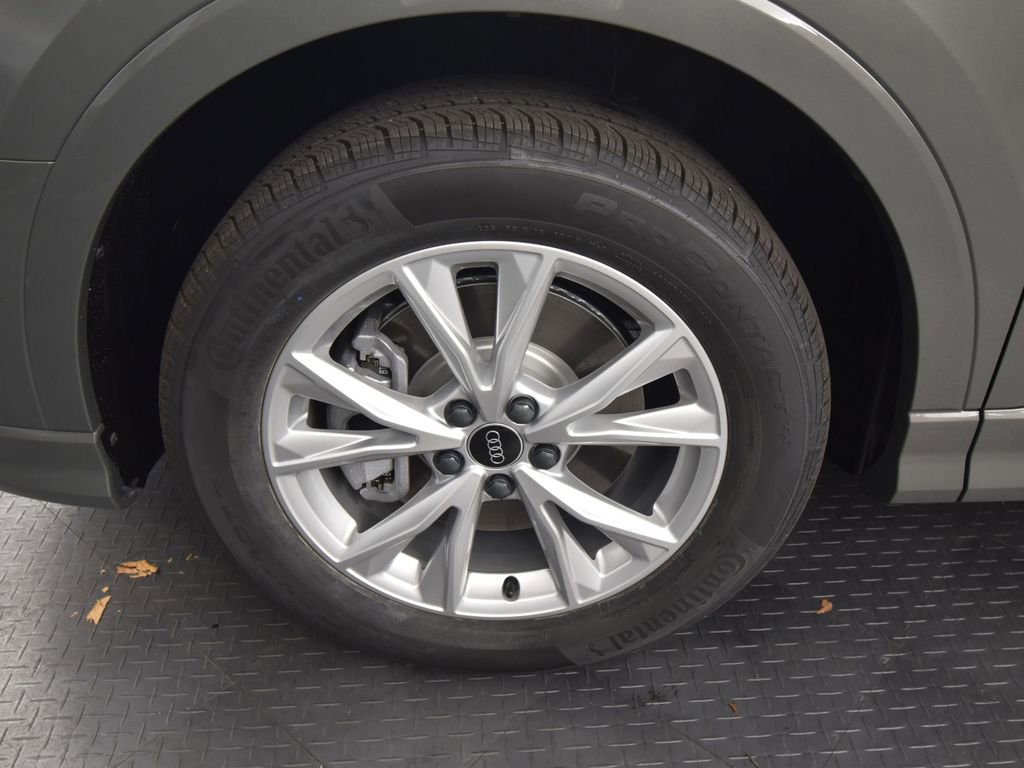 New 2025 Audi Q3 2.0T Premium image 11