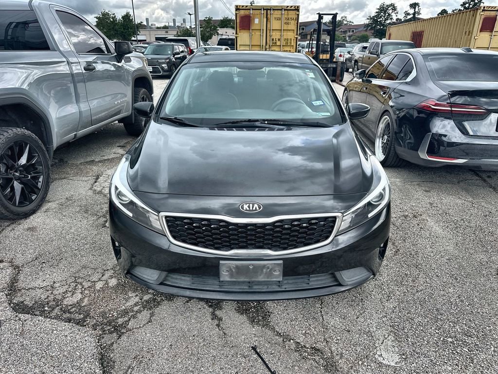 Used 2017 Kia Forte LX w/ LX Popular Package FWD image 2