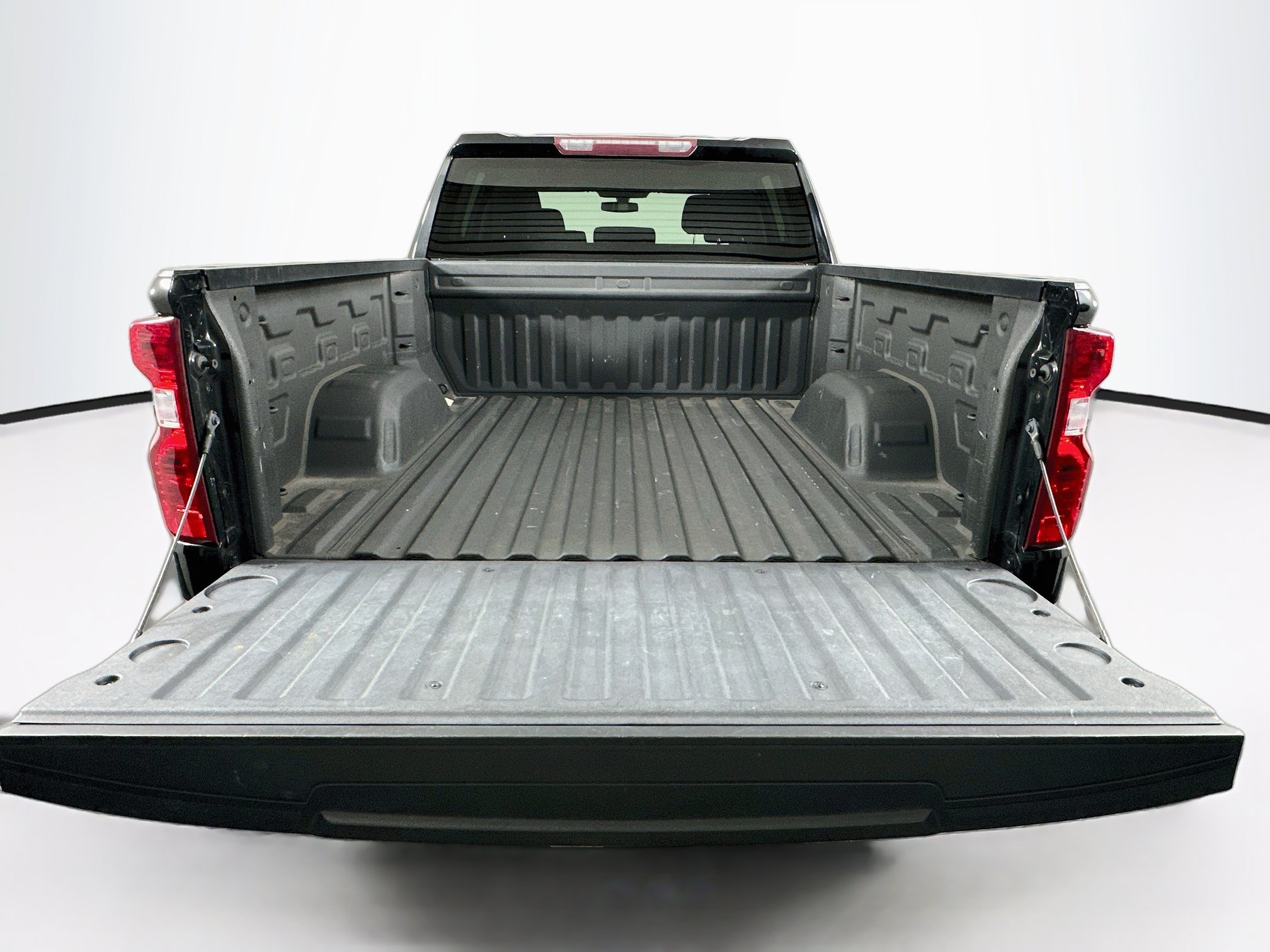 Used 2021 Chevrolet Silverado 1500 LT RWD image 28