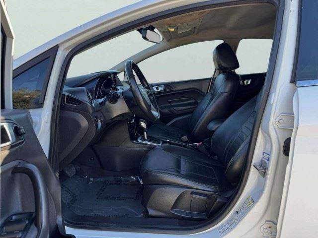 Used 2014 Ford Fiesta Titanium FWD image 18