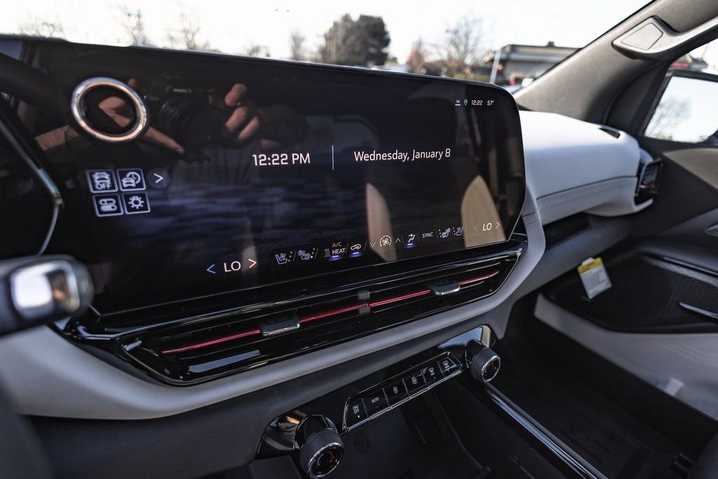 New 2025 Chevrolet Silverado EV RST image 17