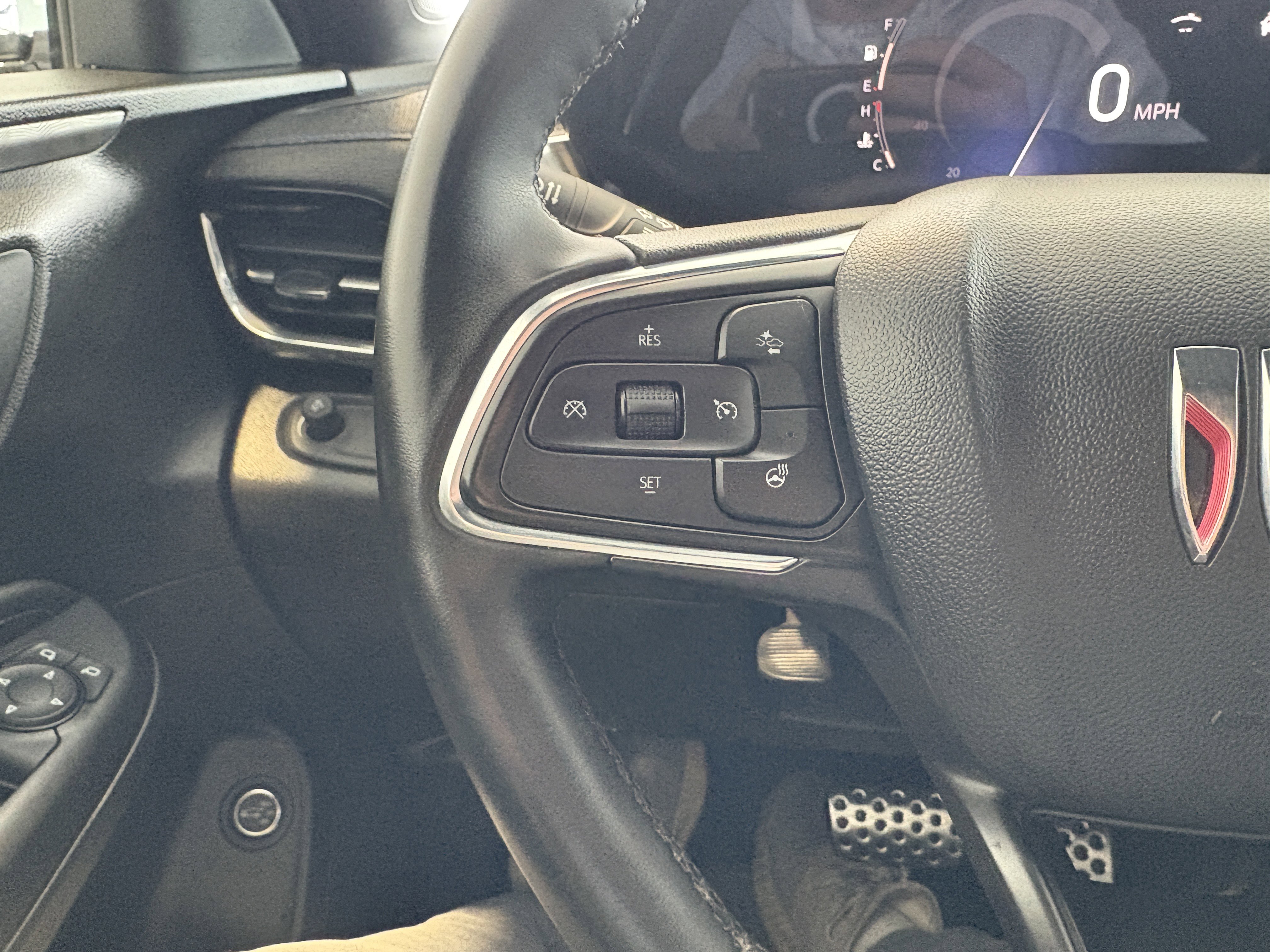 Used 2024 Buick Envista Sport Touring w/ Convenience I Package image 10