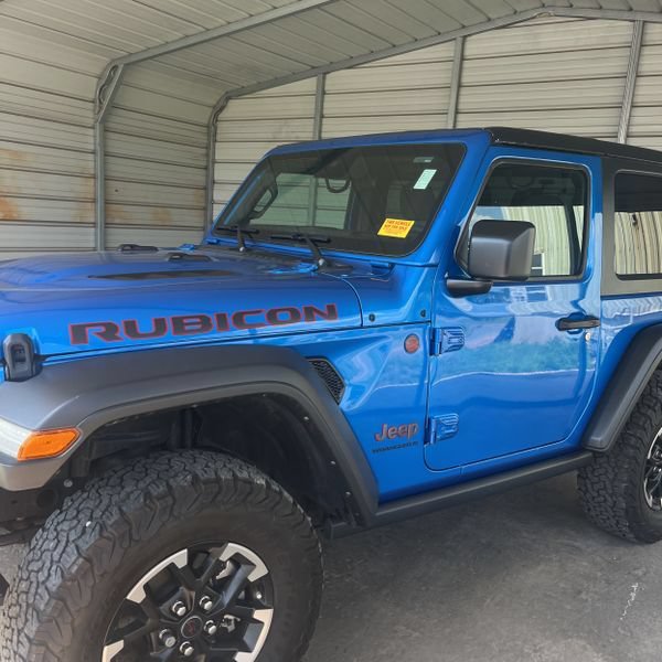 Used 2024 Jeep Wrangler Rubicon w/ Convenience Group AWD/4WD image 5