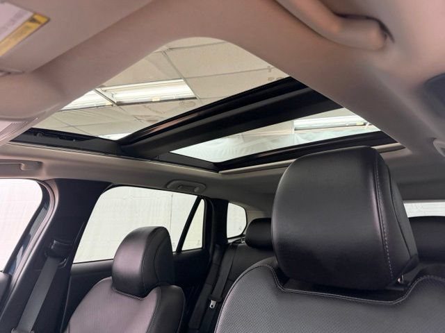 Certified 2025 MAZDA CX-50 AWD 2.5 S w/ Accent Package image 17