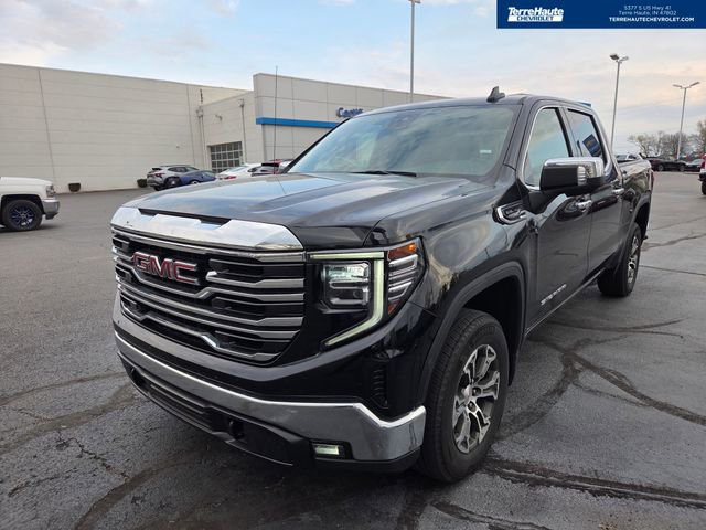 Used 2025 GMC Sierra 1500 SLT image 1