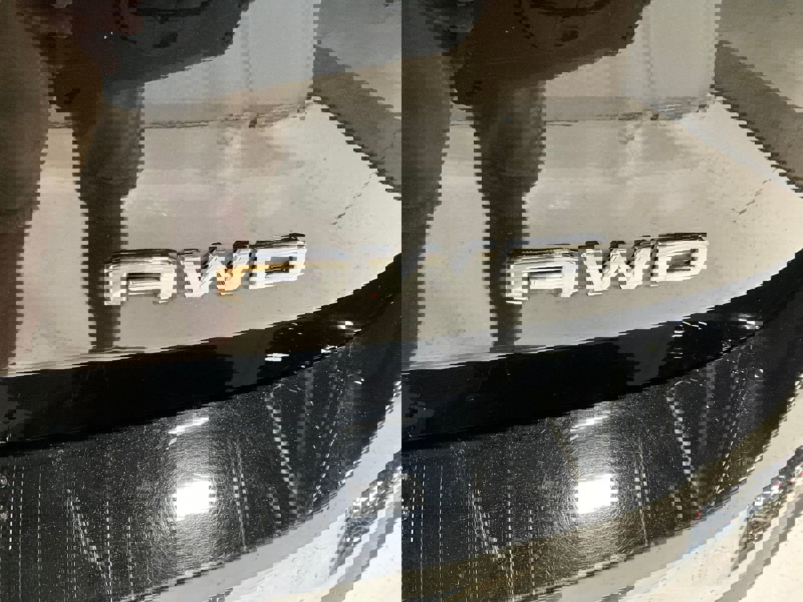 Used 2024 GMC Terrain SLT image 28