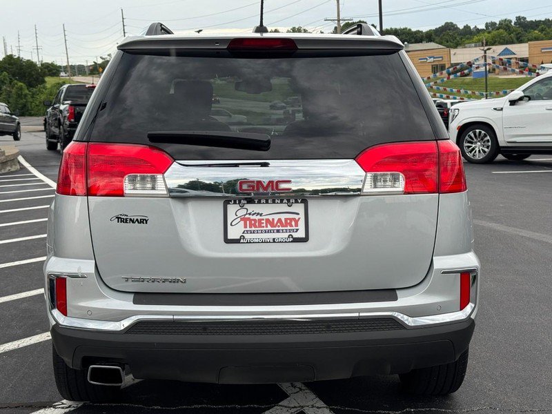 Used 2017 GMC Terrain SLT w/ Driver Alert Package I FWD image 4