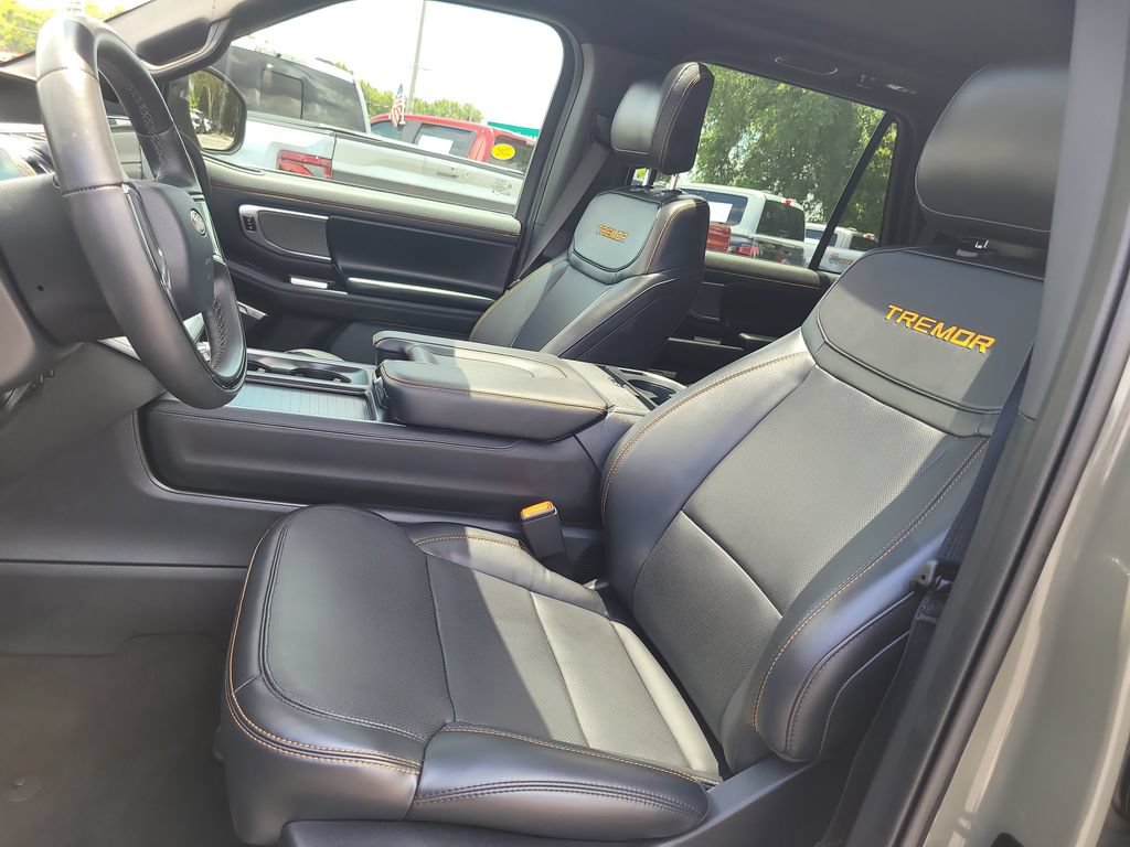 Certified 2025 Ford Expedition Tremor AWD/4WD image 20