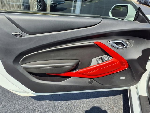 Used 2016 Chevrolet Camaro LT w/ RS Package image 7