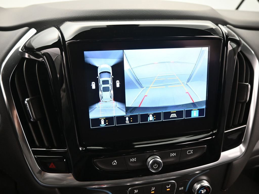 Used 2023 Chevrolet Traverse LT image 37