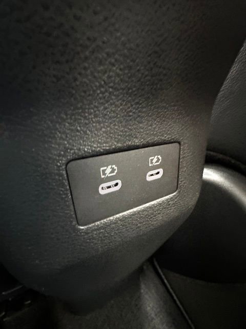 New 2025 Nissan Kicks SR image 30