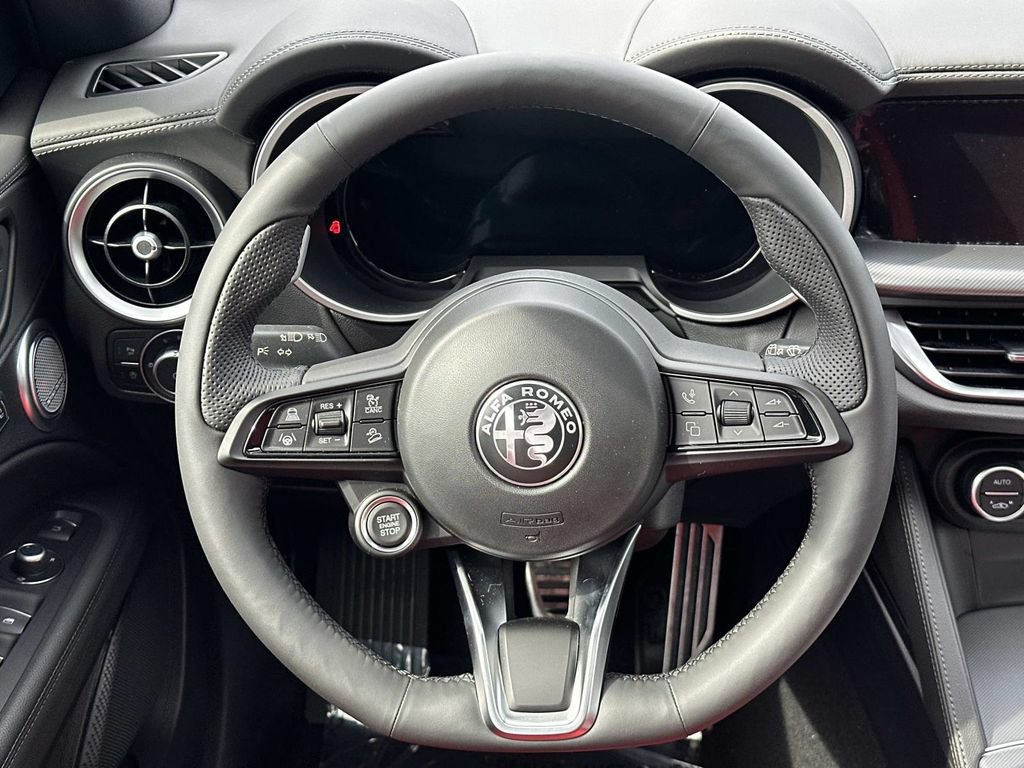 New 2026 Alfa Romeo Stelvio Sprint AWD/4WD image 22