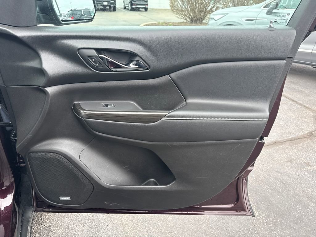 Used 2017 GMC Acadia SLT image 39