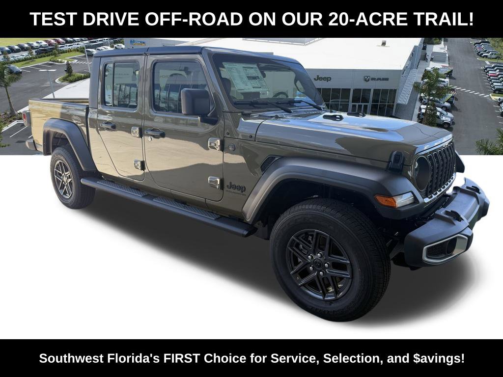 New 2026 Jeep Gladiator Sport AWD/4WD image 2