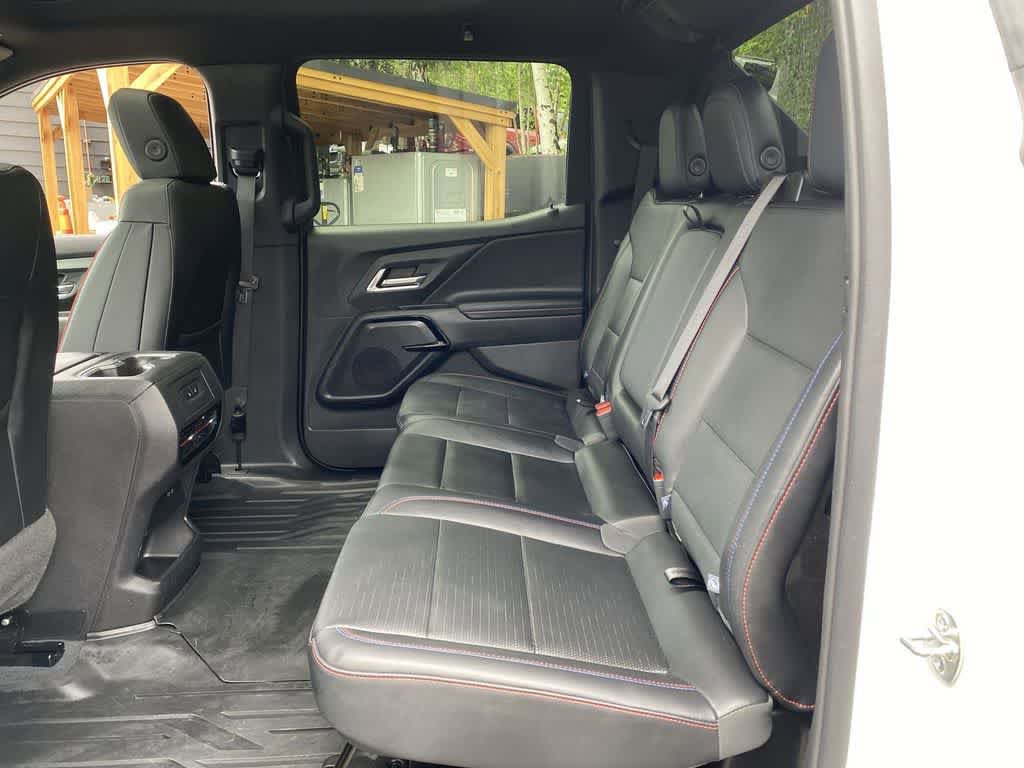 Used 2025 Chevrolet Silverado EV RST AWD/4WD image 16