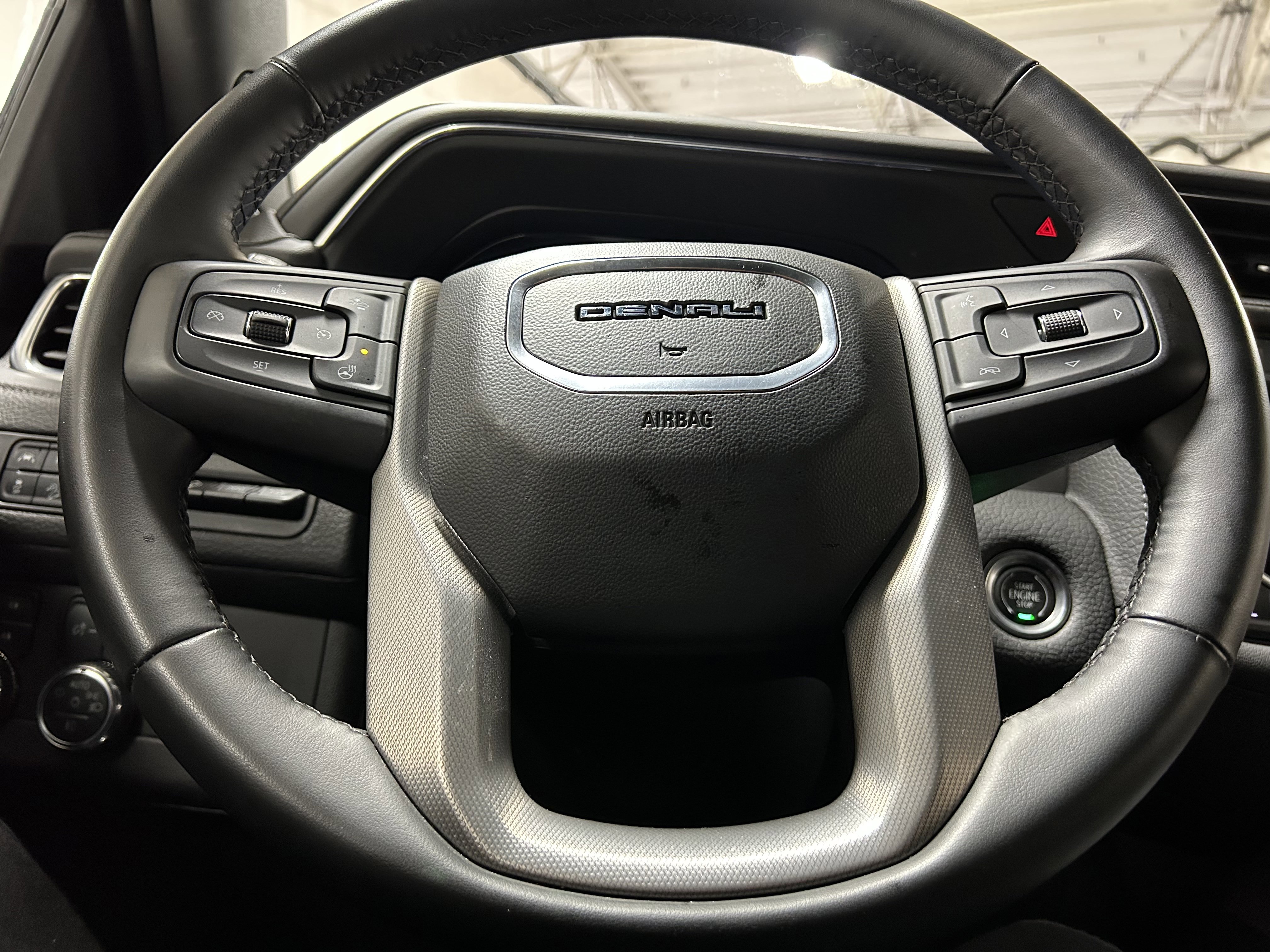 Certified 2023 GMC Yukon XL Denali image 16