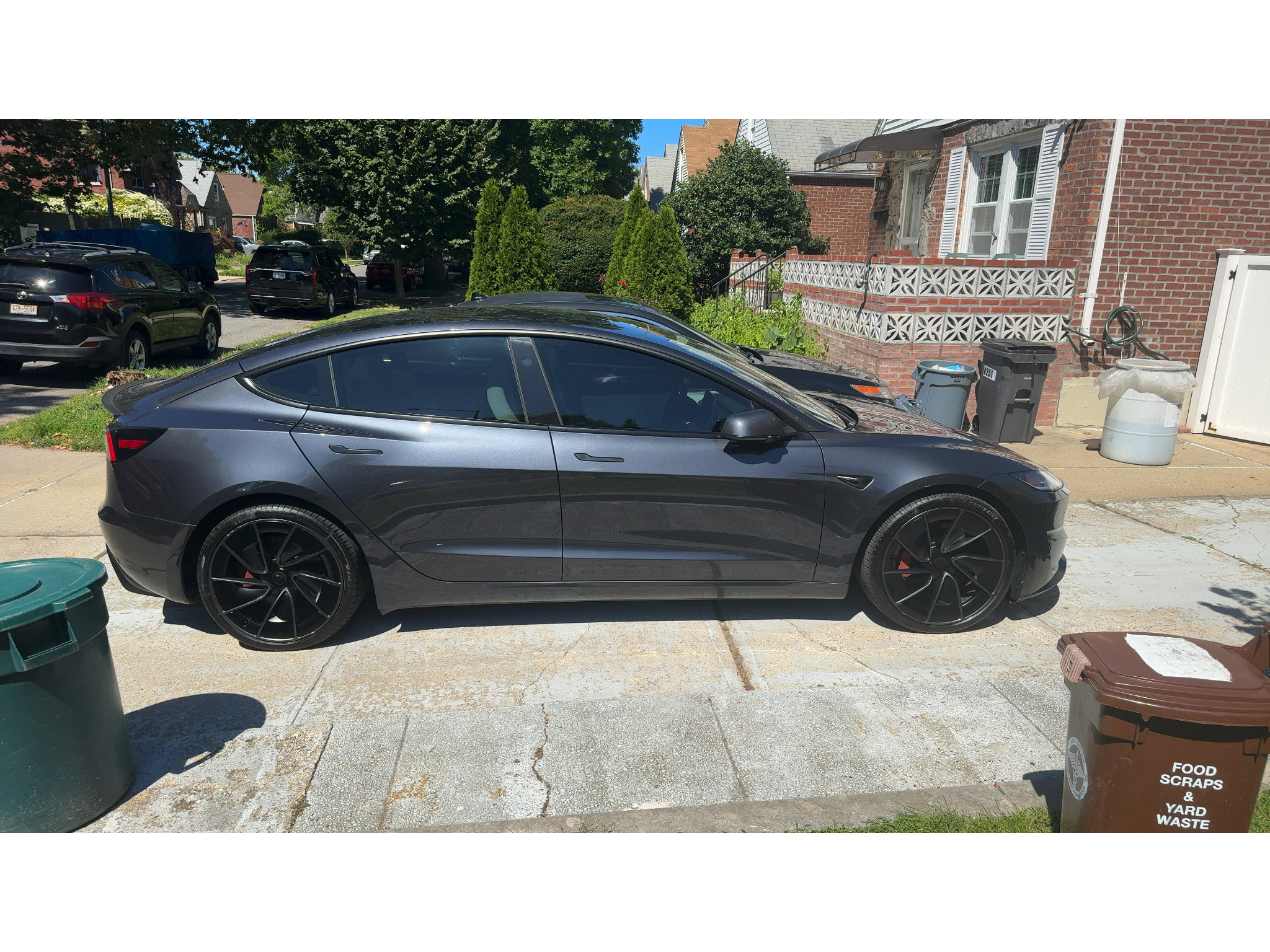 Used 2025 Tesla Model 3 Performance AWD/4WD image 3