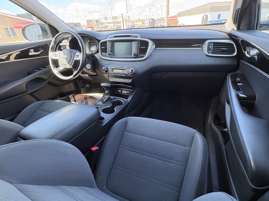 Used 2019 Kia Sorento LX w/ LX Convenience Package image 20