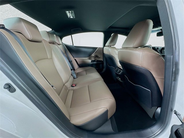 Used 2023 Lexus ES 350 Luxury image 45