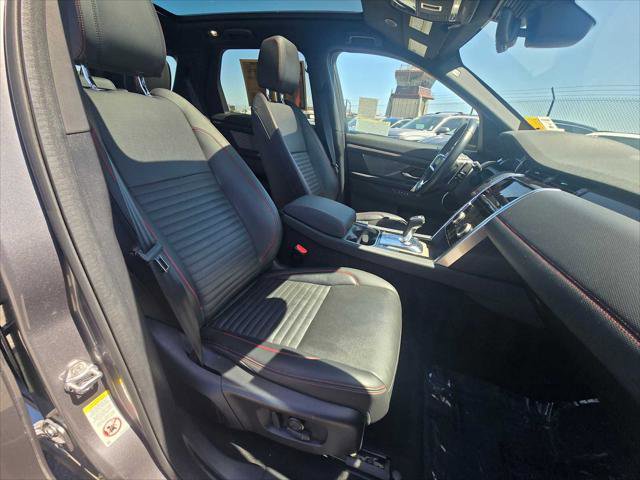 Used 2023 Land Rover Discovery Sport SE R-Dynamic AWD/4WD image 10