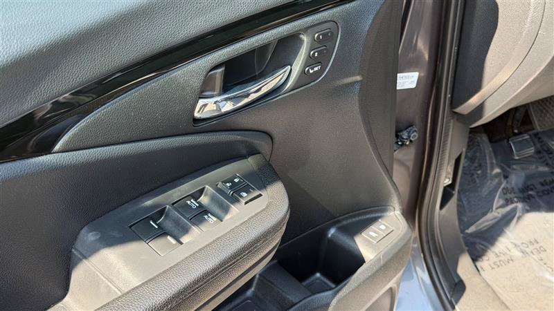 Used 2017 Honda Pilot Touring image 22