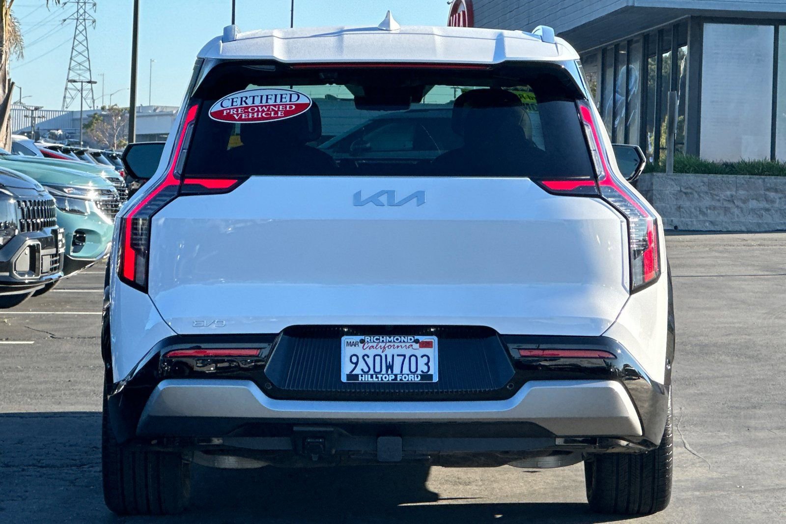 Certified 2025 Kia EV9 Land w/ Towing Package image 7