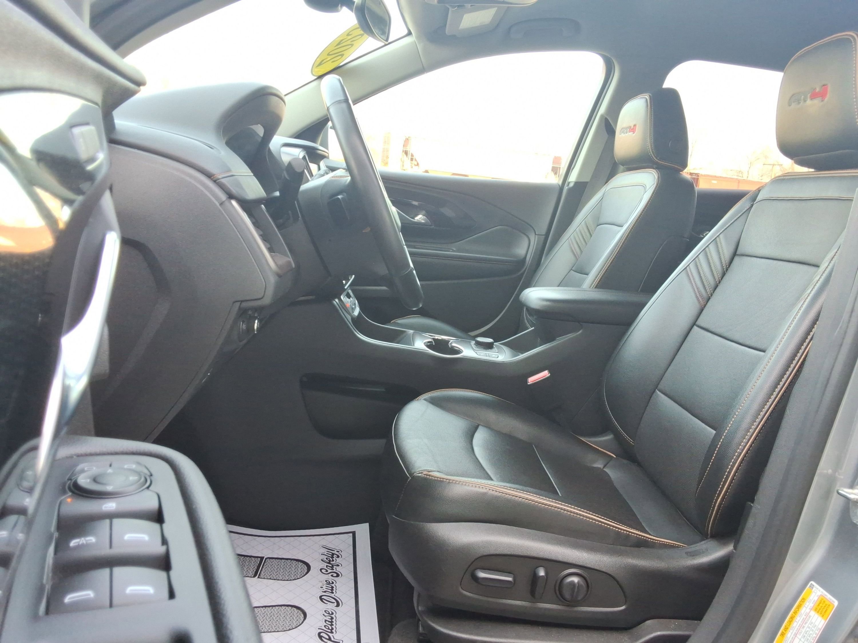 Used 2023 GMC Terrain AT4 image 28